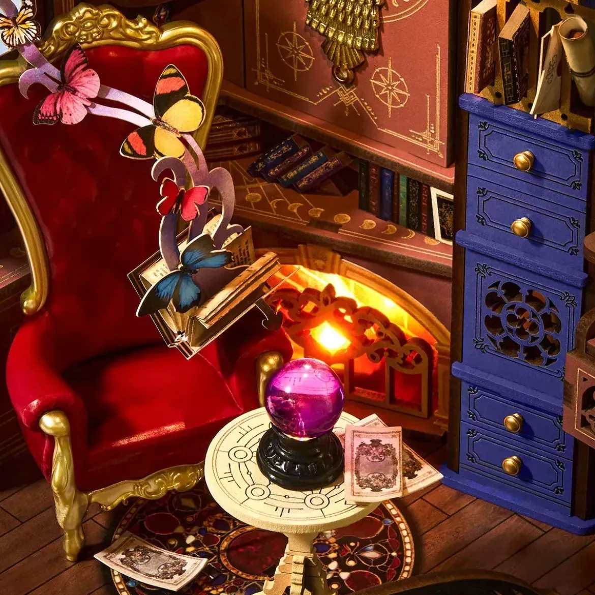 Book Nook Rolife - Magic Fantasy Corner - 185 Pièces