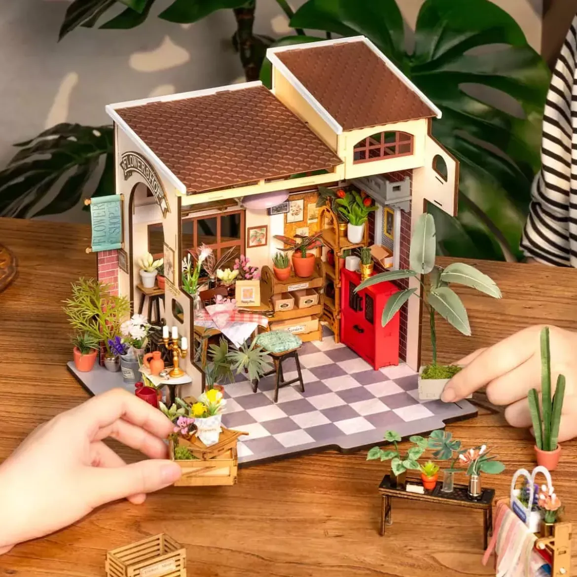 DIY House Rolife - Emily's Flower Shop - 258 Pièces